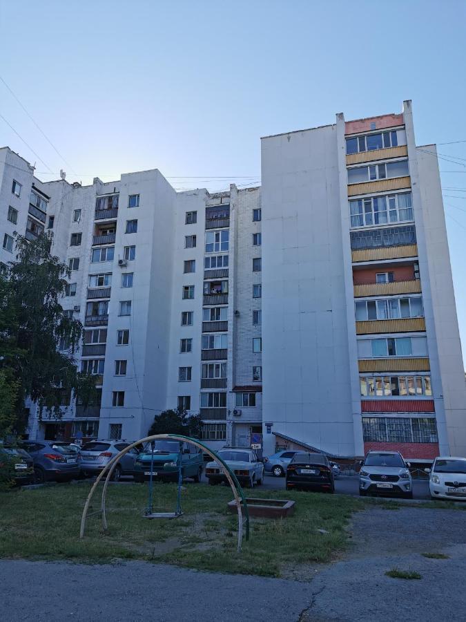 1 Комнатная Квартира В Самом Центре С Видом На Сквер Kostanai Exterior foto