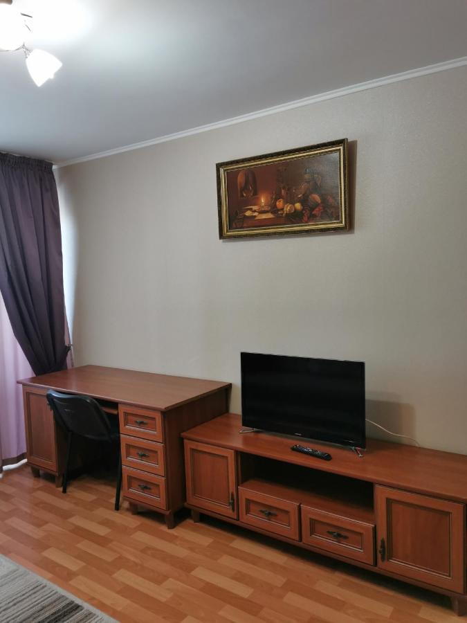 1 Комнатная Квартира В Самом Центре С Видом На Сквер Kostanai Exterior foto